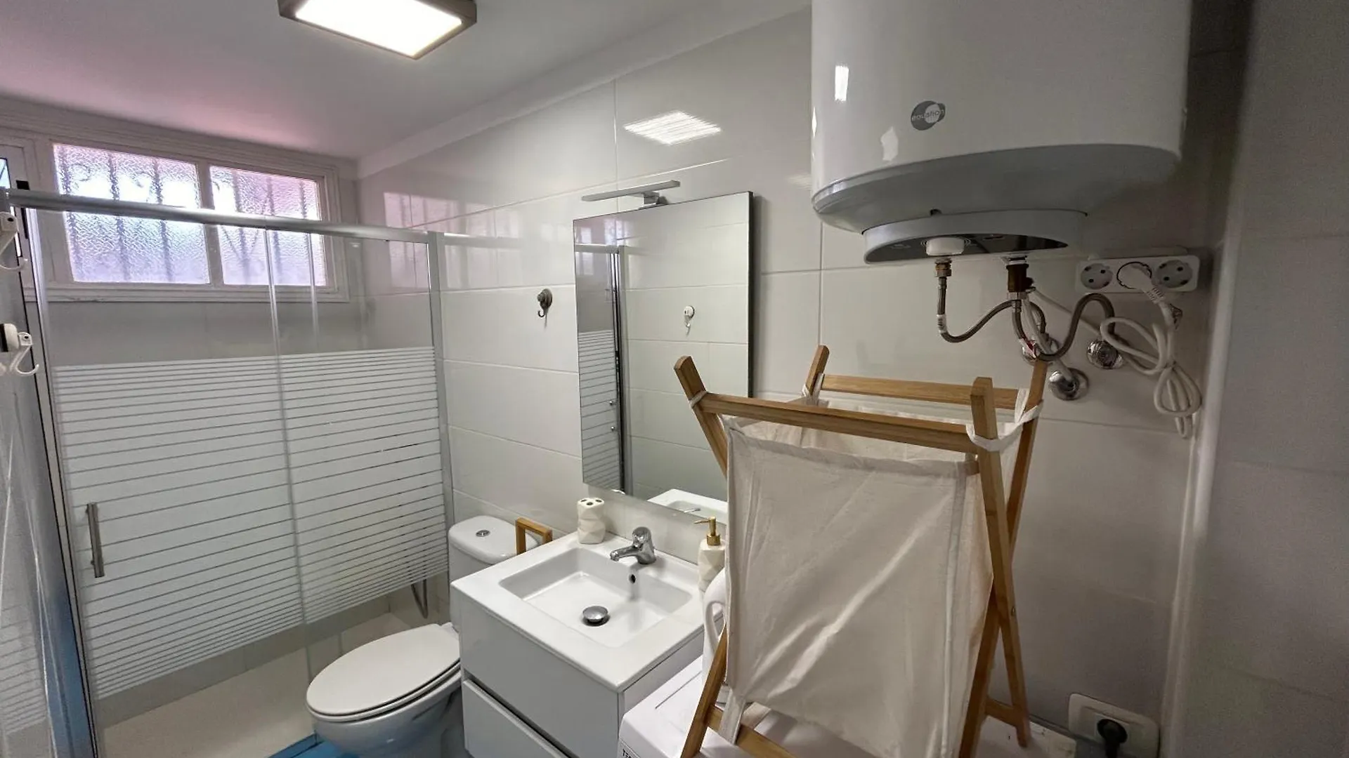 Sunny Apt With Terrace Coastal Area South Arona 스페인
